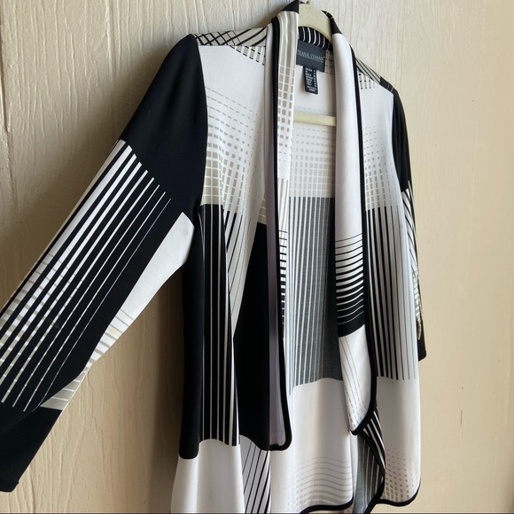 Frank Lyman Design Timeless Open Front Cardigan - Picture 4 of 9